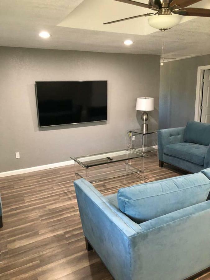 Downtown Contemporary Yet Cozy Fun Villa San Antonio Bagian luar foto